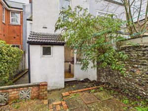 Garden 1- click for photo gallery